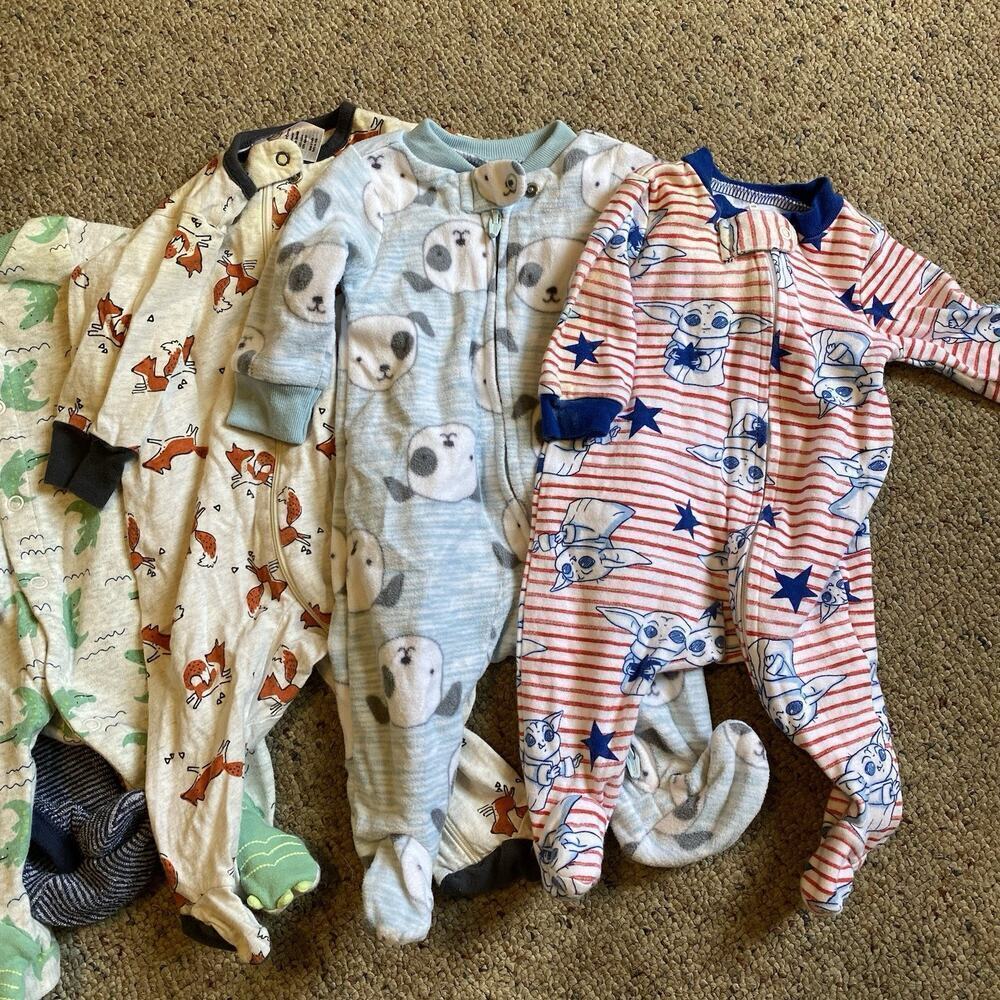 Newborn Footie Pajamas 5 Pairs, Mixed Brand’s Carters Star Wars Animals Print - Picture 3 of 4